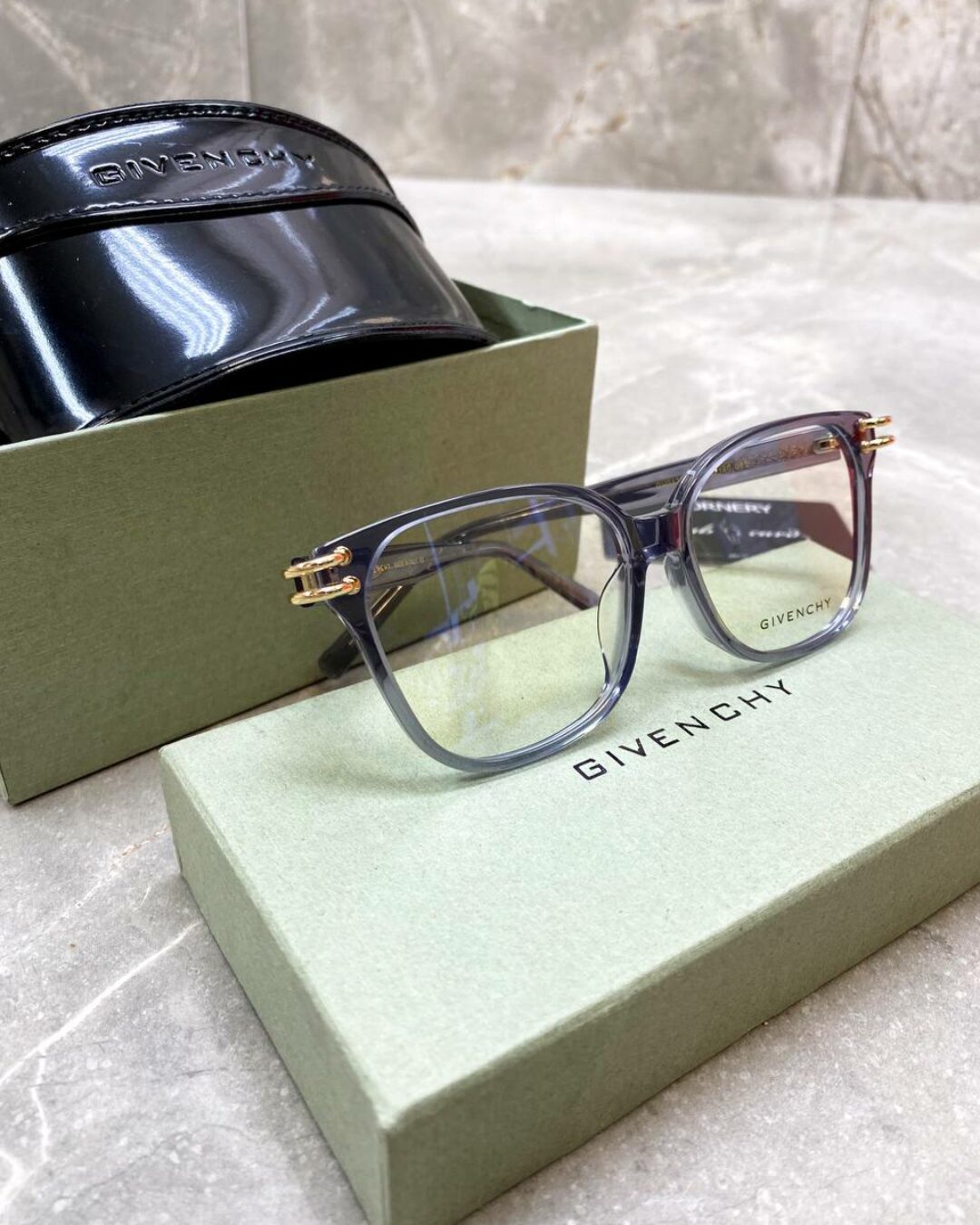 Оправа Givenchy