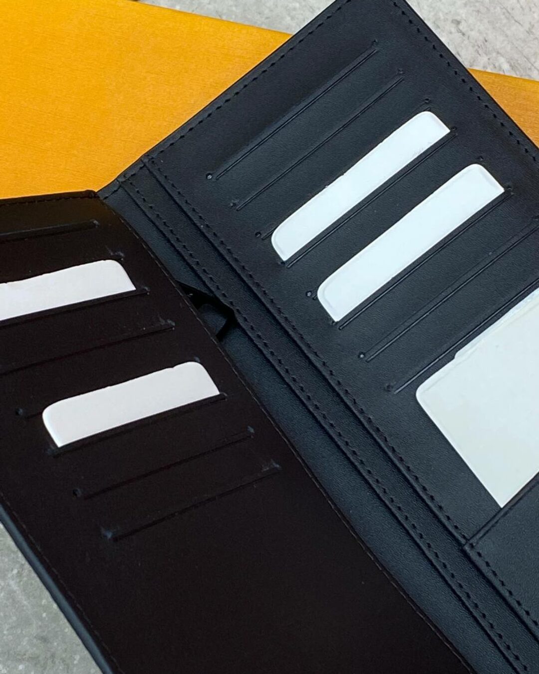 Кошелёк Louis Vuitton