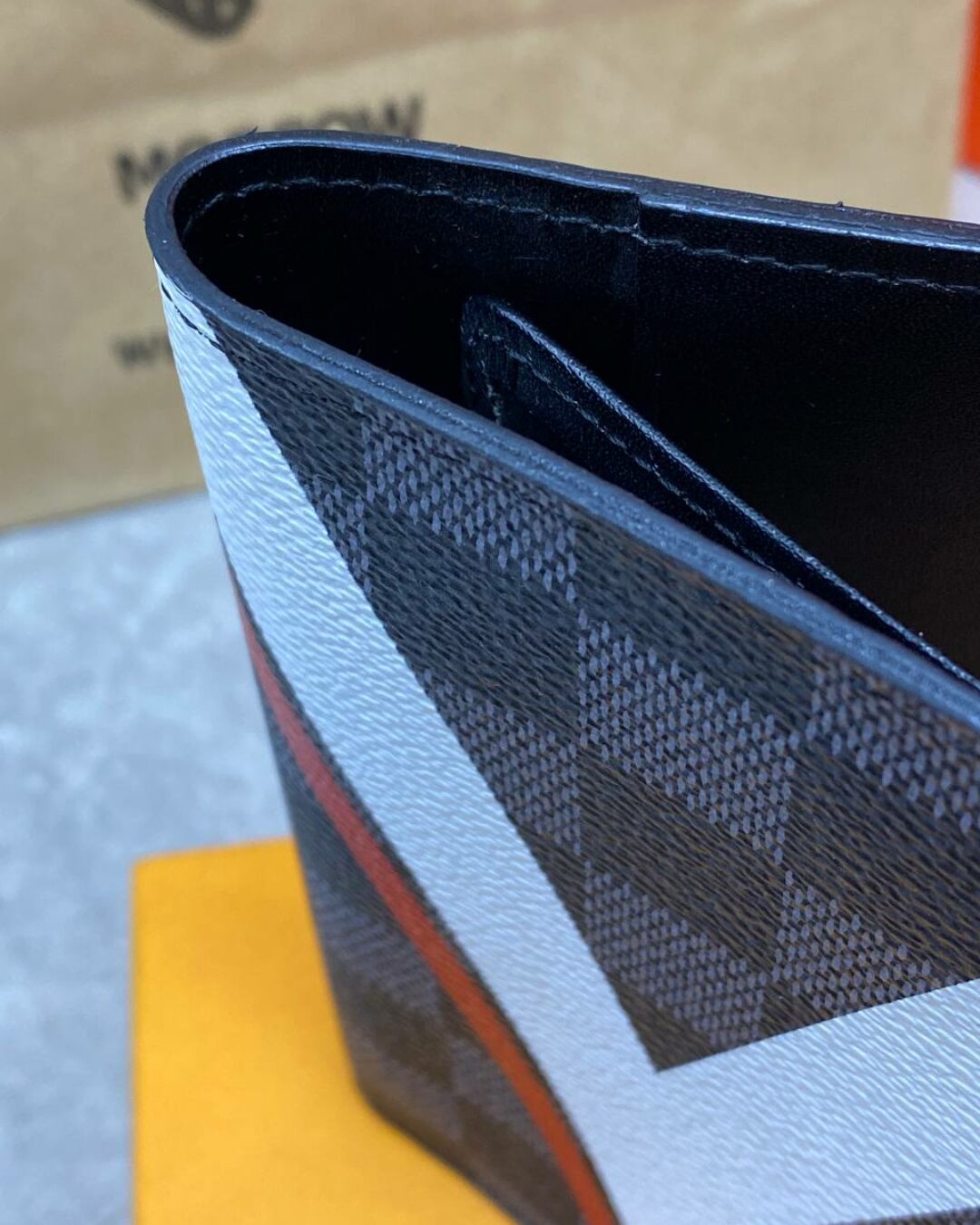 Обложка для паспорта Louis Vuitton