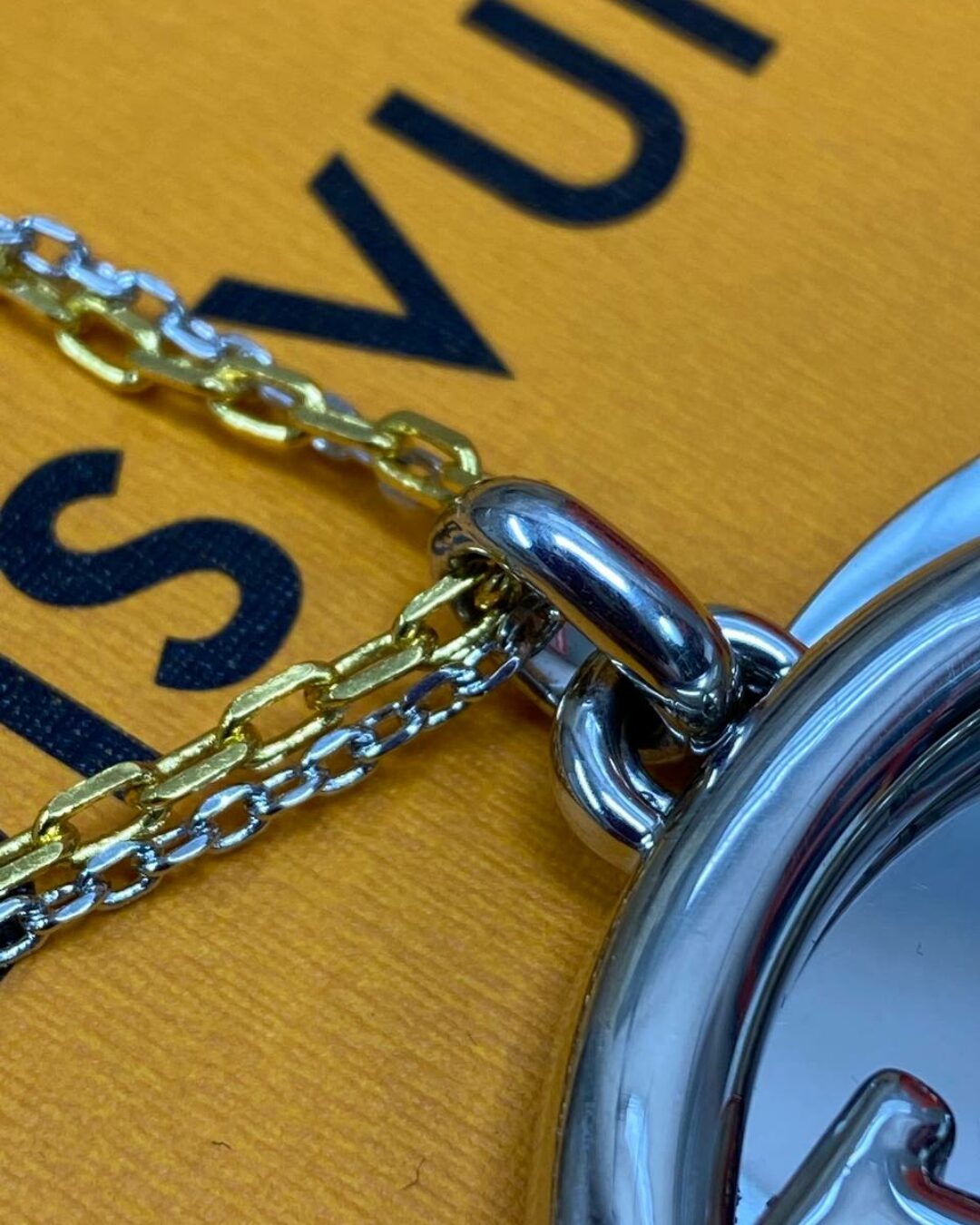 Цепочка Louis Vuitton