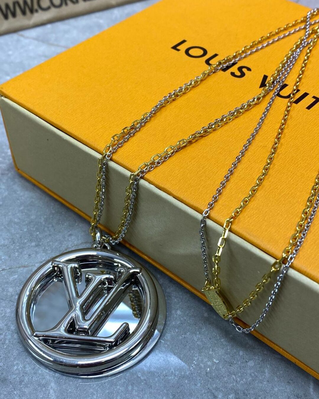 Цепочка Louis Vuitton