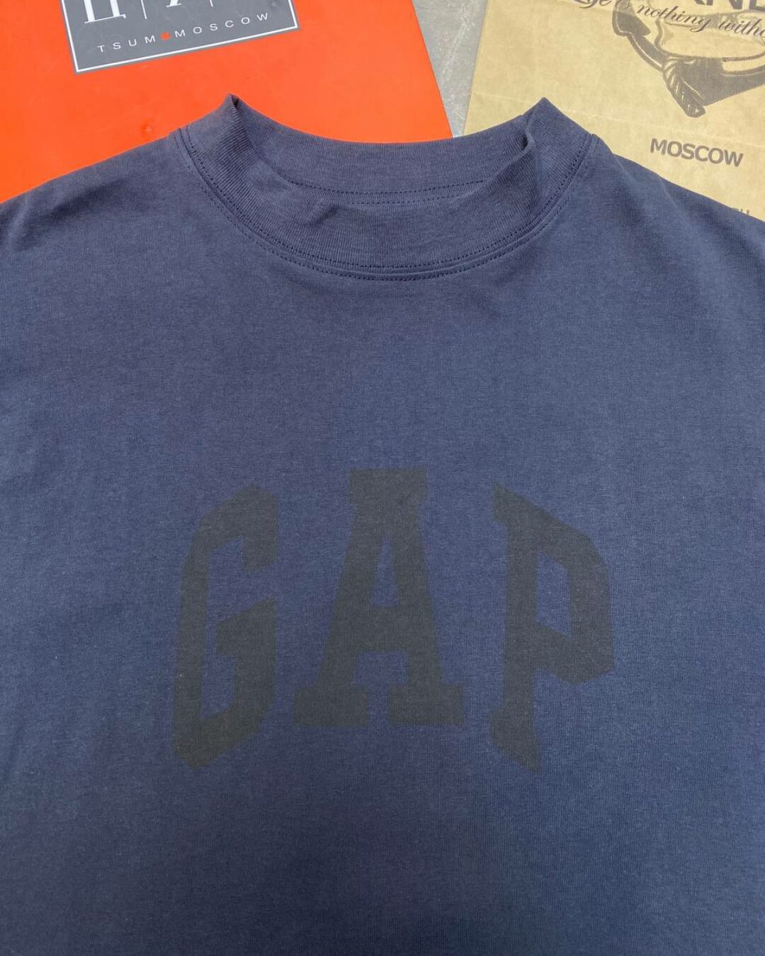 Футболка Gap x Yeezy