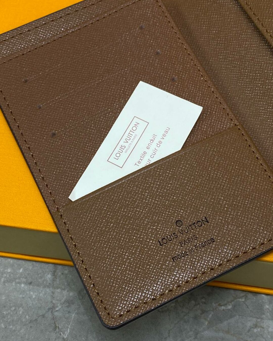 Обложка для паспорта Louis Vuitton