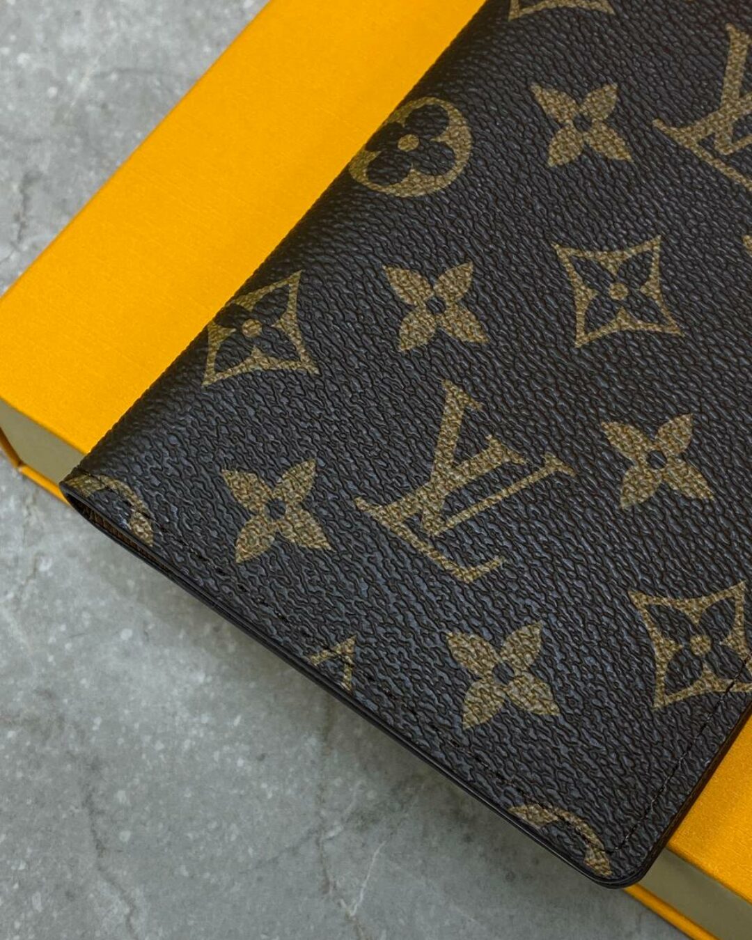 Обложка для паспорта Louis Vuitton