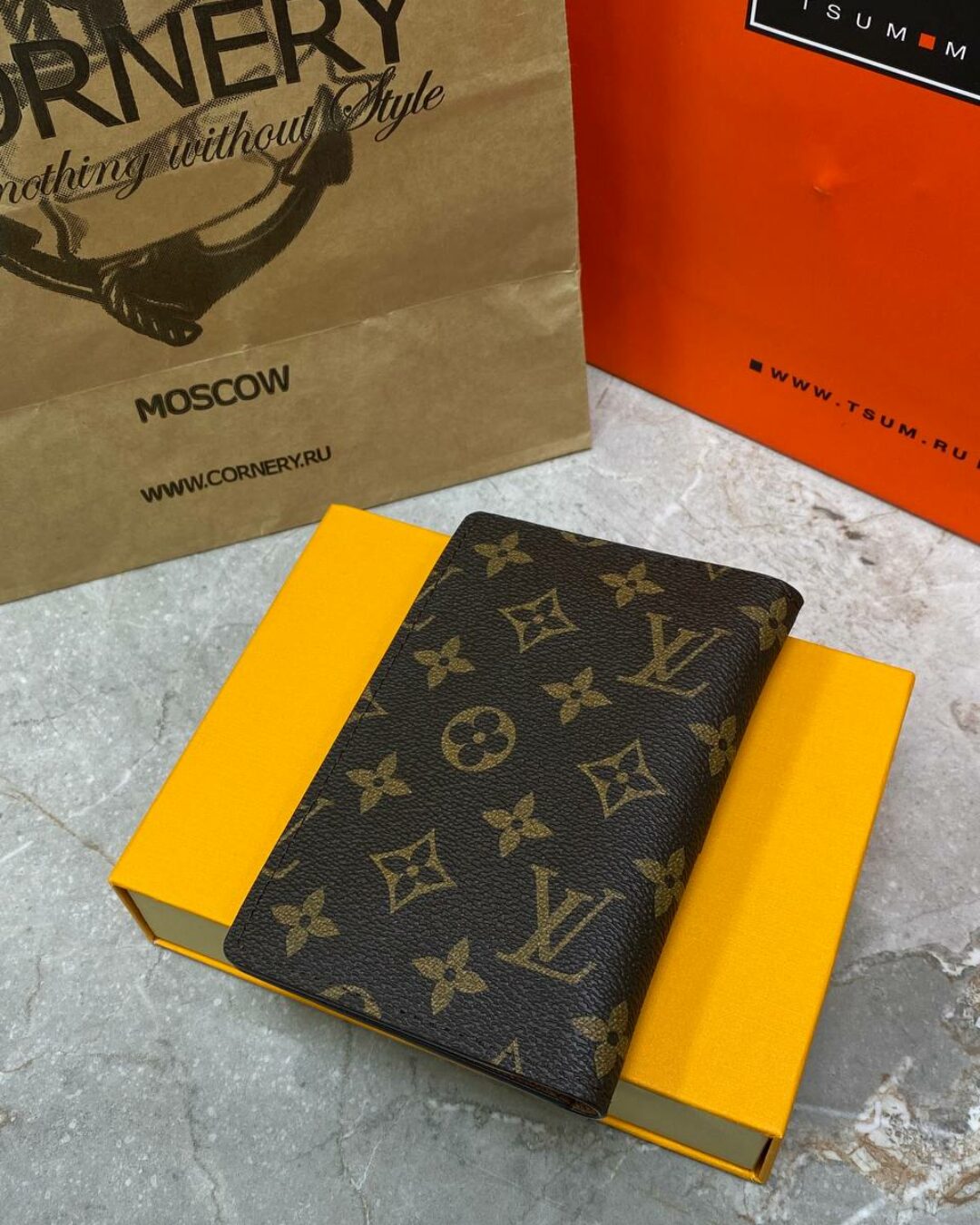 Обложка для паспорта Louis Vuitton