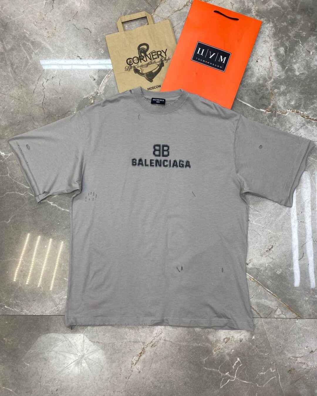 Футболка Balenciaga