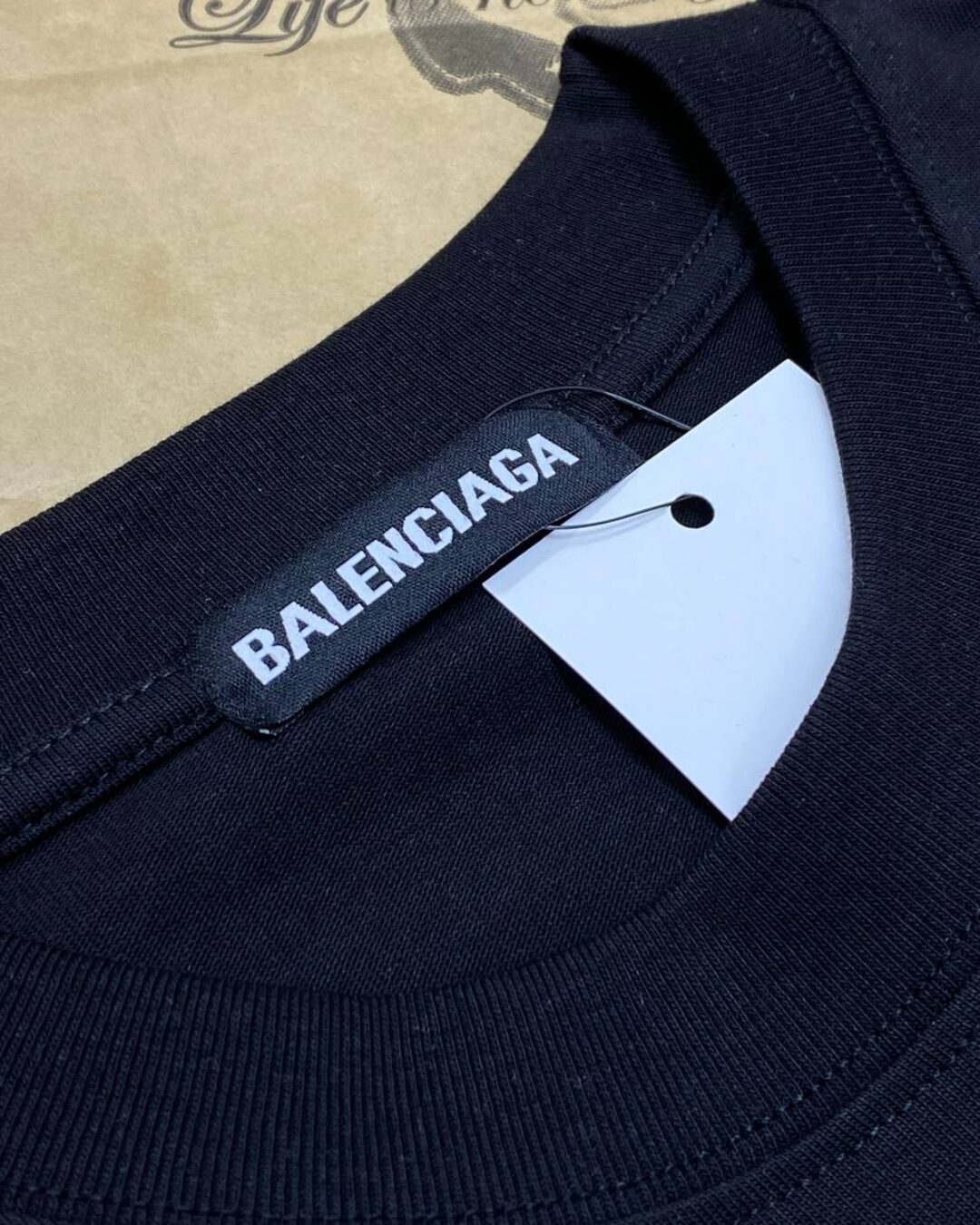 Футболка Balenciaga — фото 7