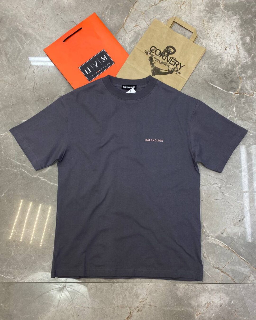 Футболка Balenciaga