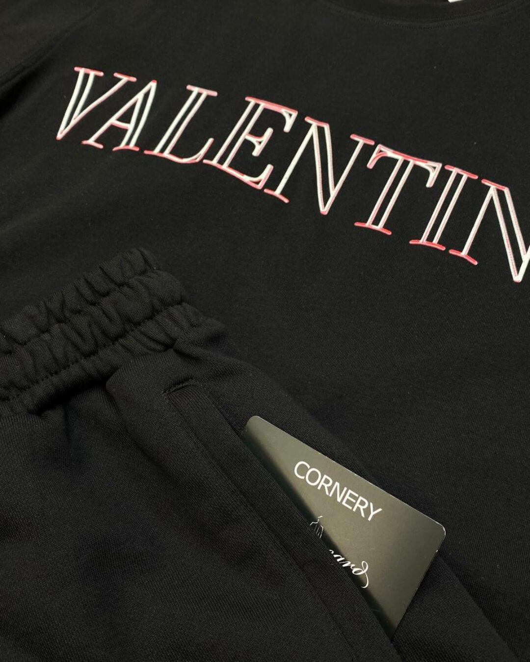 Костюм Valentino