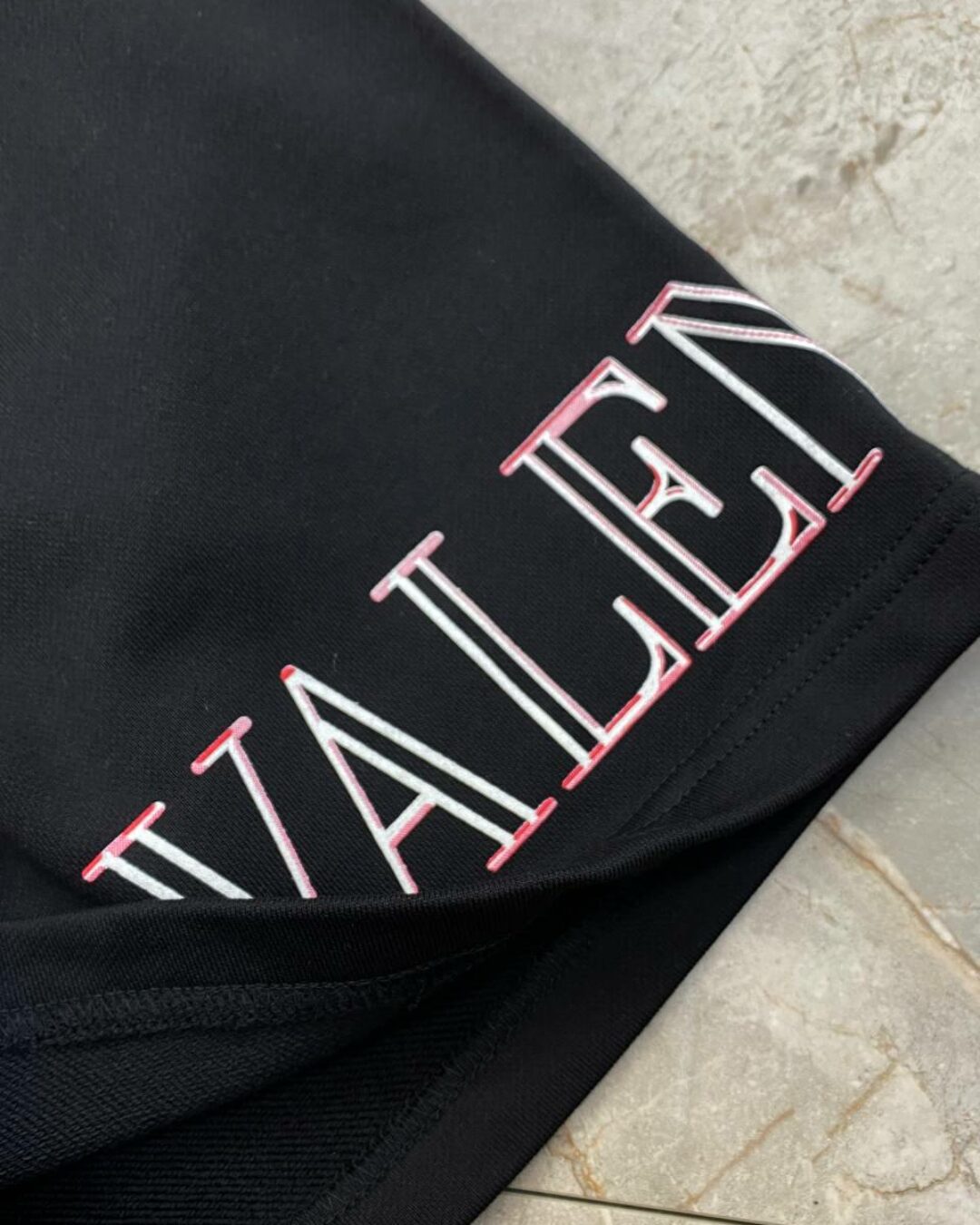 Костюм Valentino