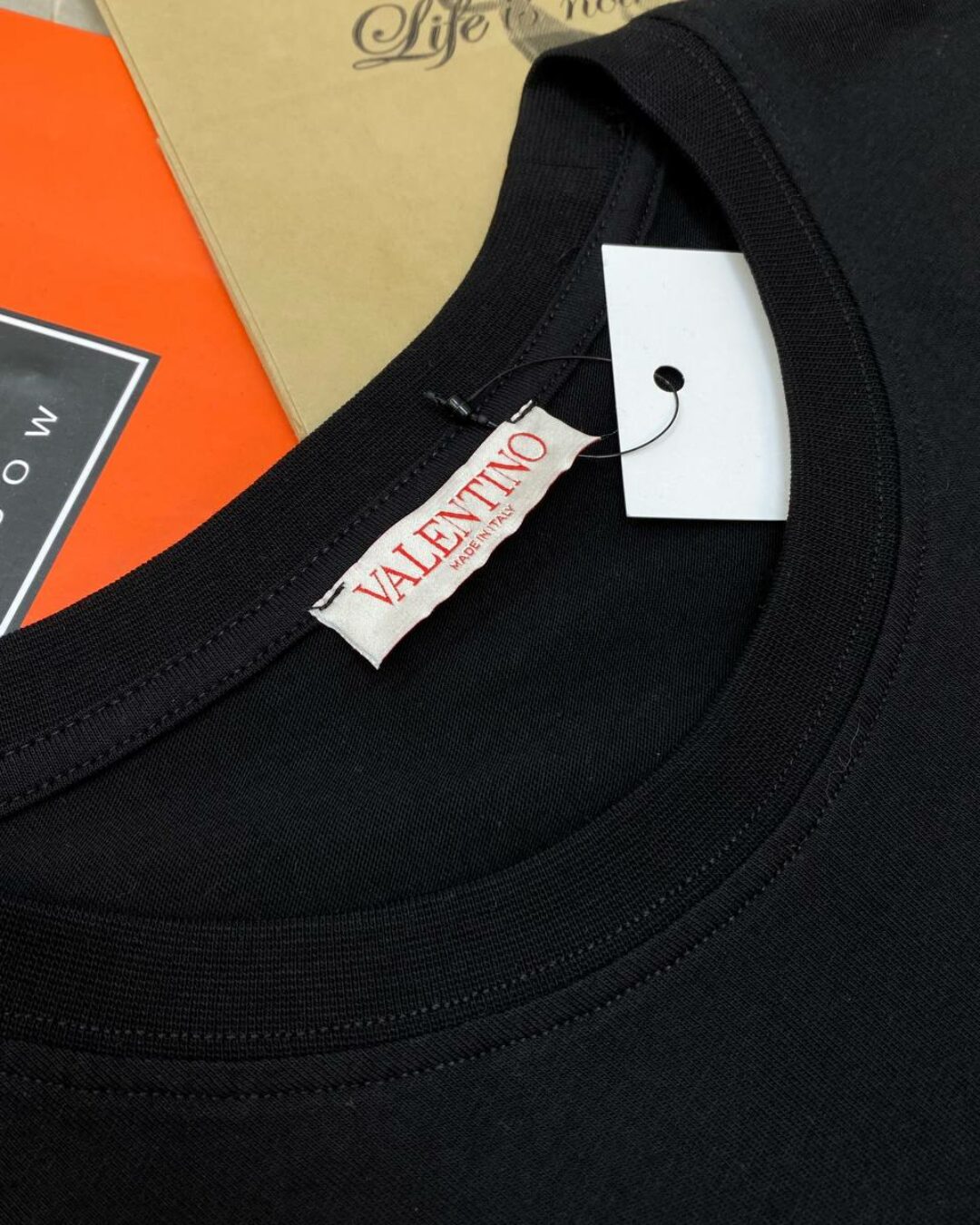 Костюм Valentino