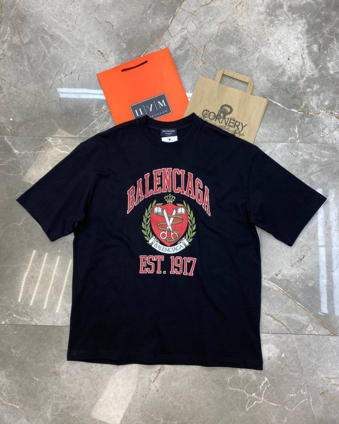 Футболка Balenciaga