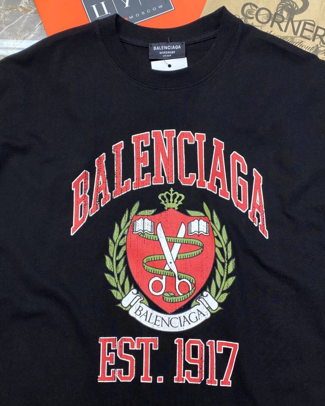 Футболка Balenciaga — фото 2