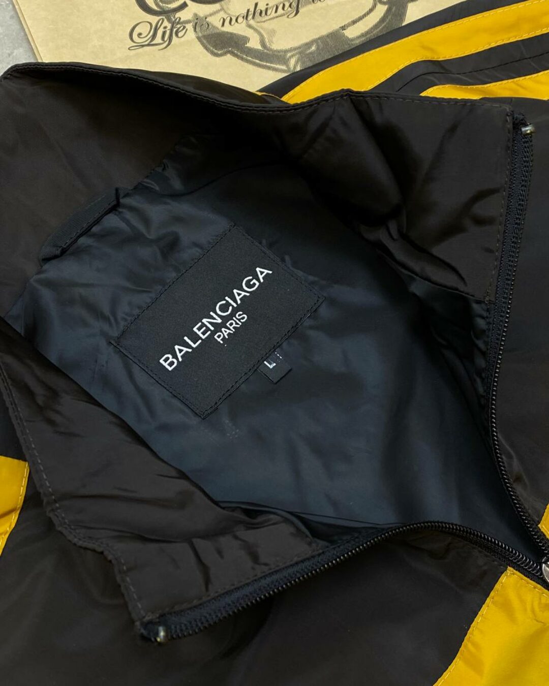 Ветровка Balenciaga