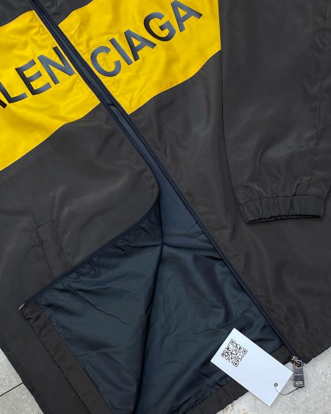 Ветровка Balenciaga