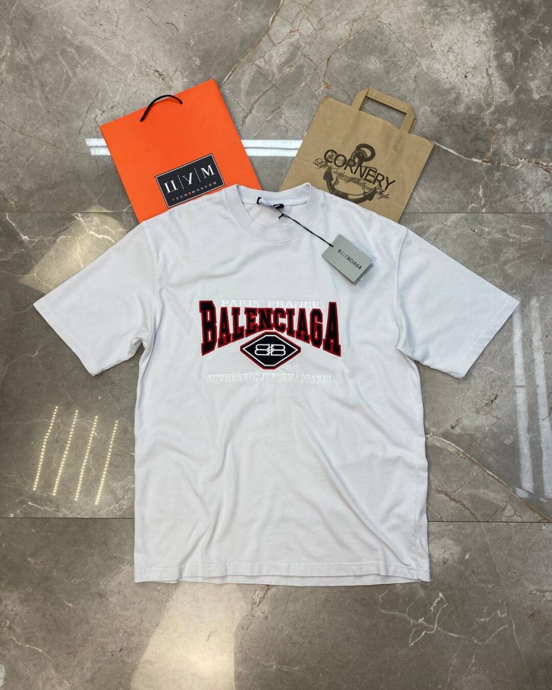 Футболка Balenciaga
