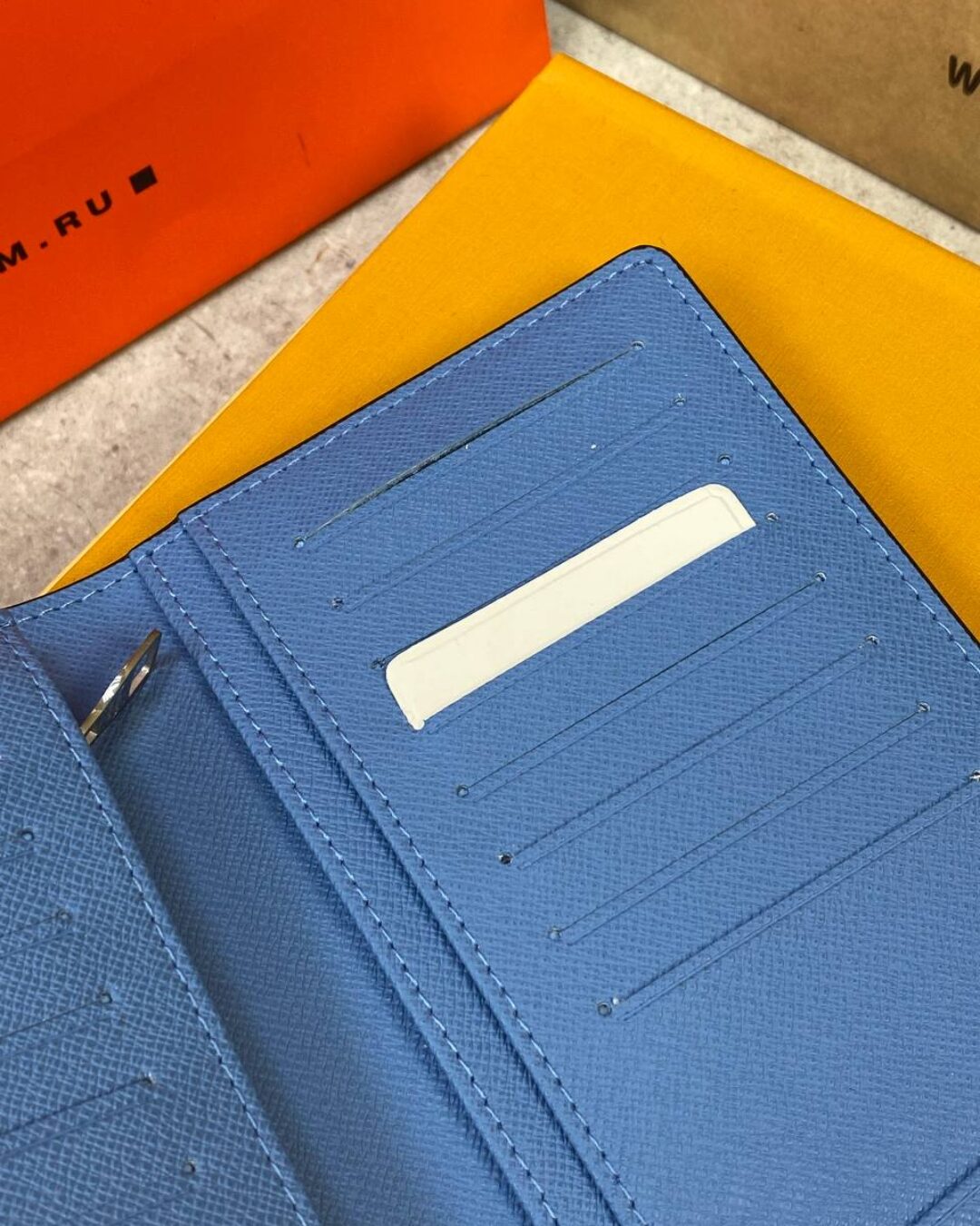Кошелёк Louis Vuitton