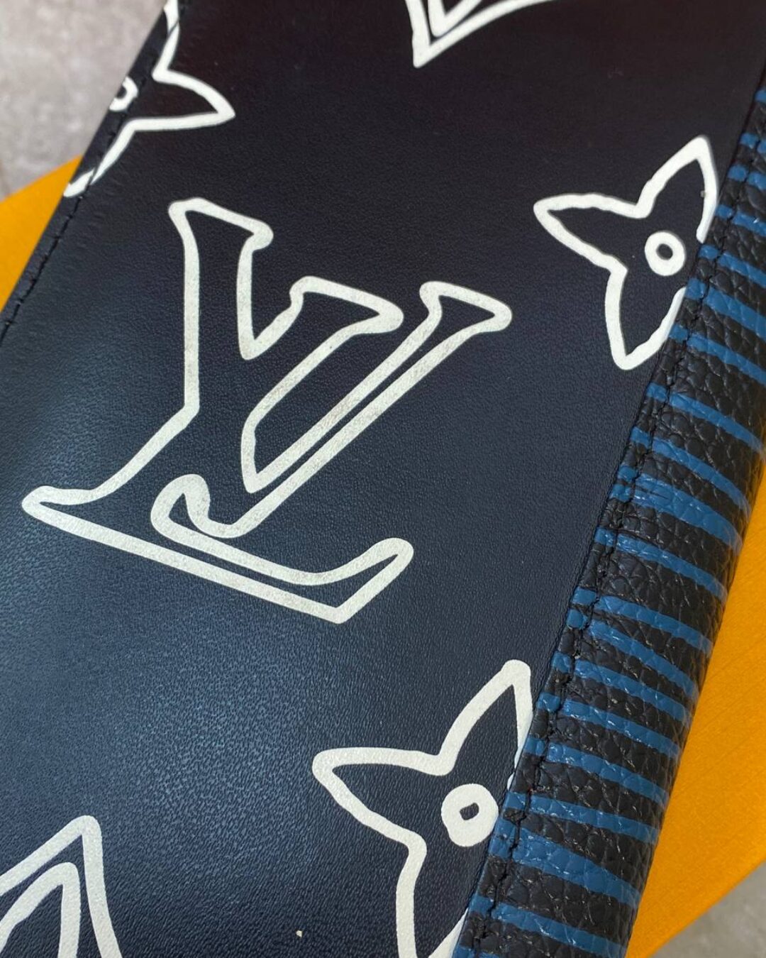 Кошелёк Louis Vuitton