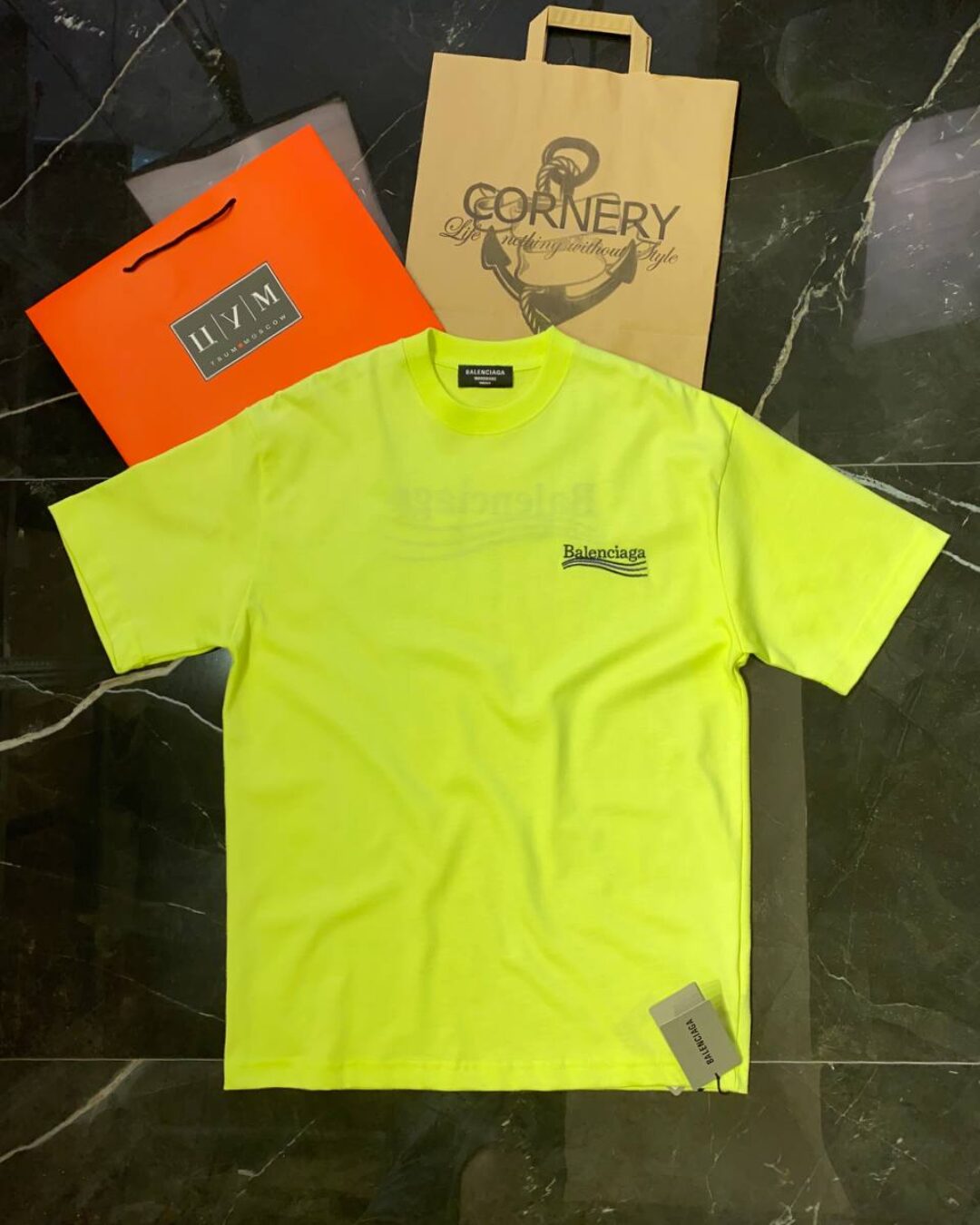 Футболка Balenciaga