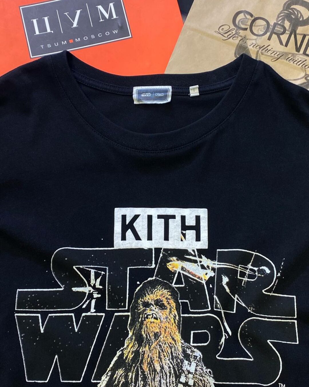 Футболка Kith