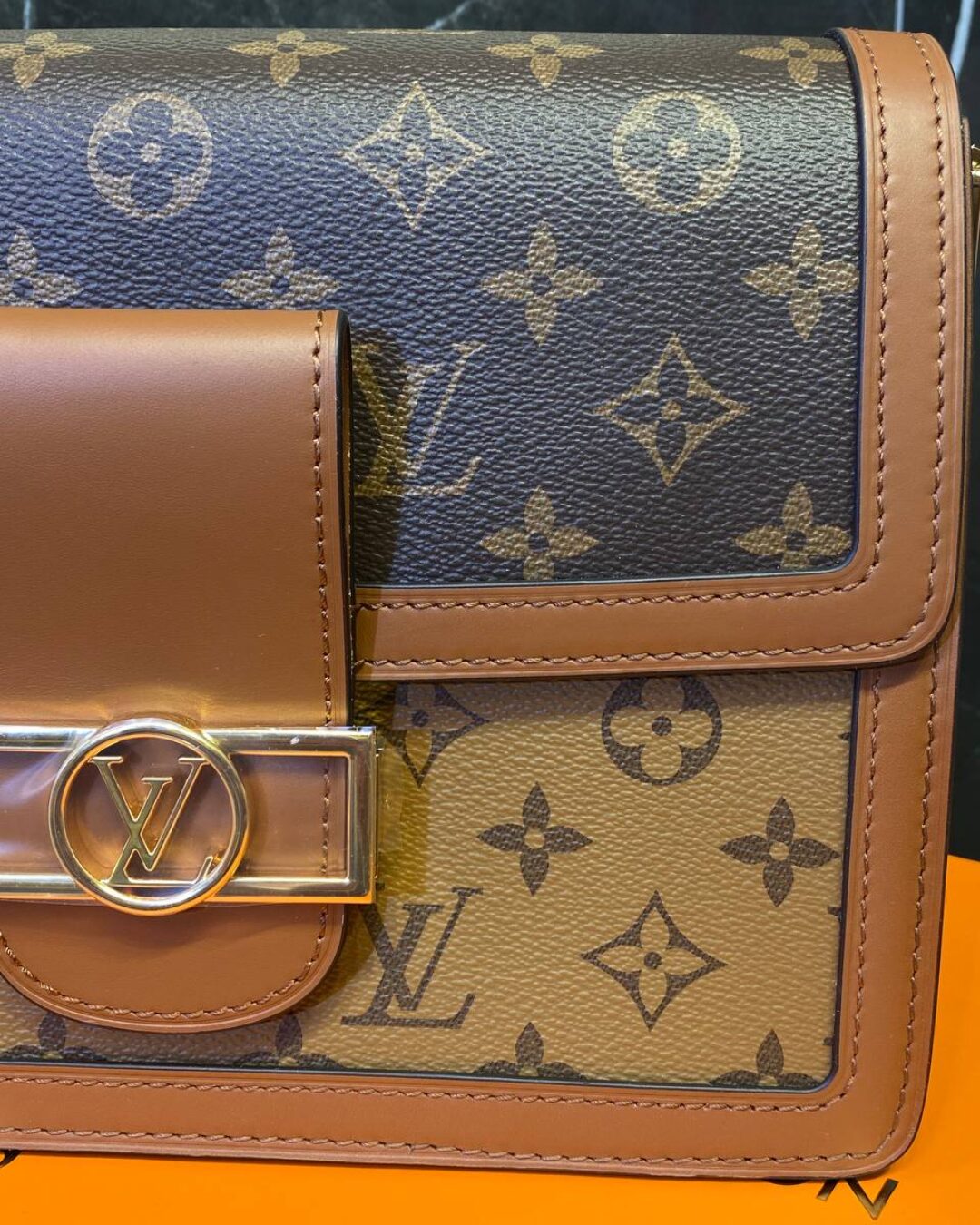 Сумка Louis Vuitton Dauphine