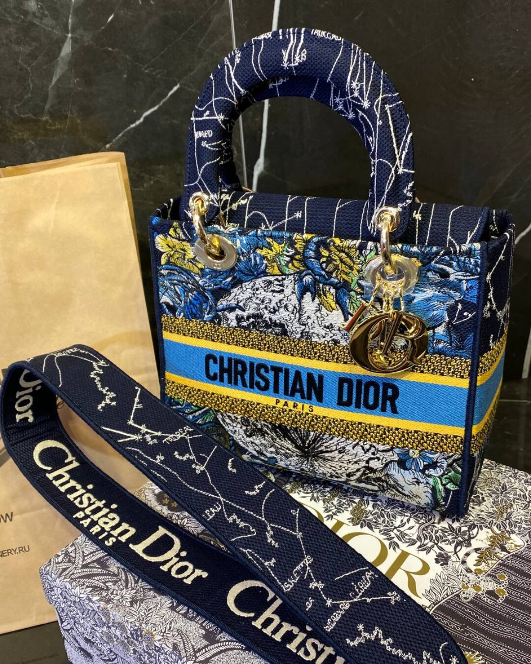 Сумка Dior Lady D-Lite