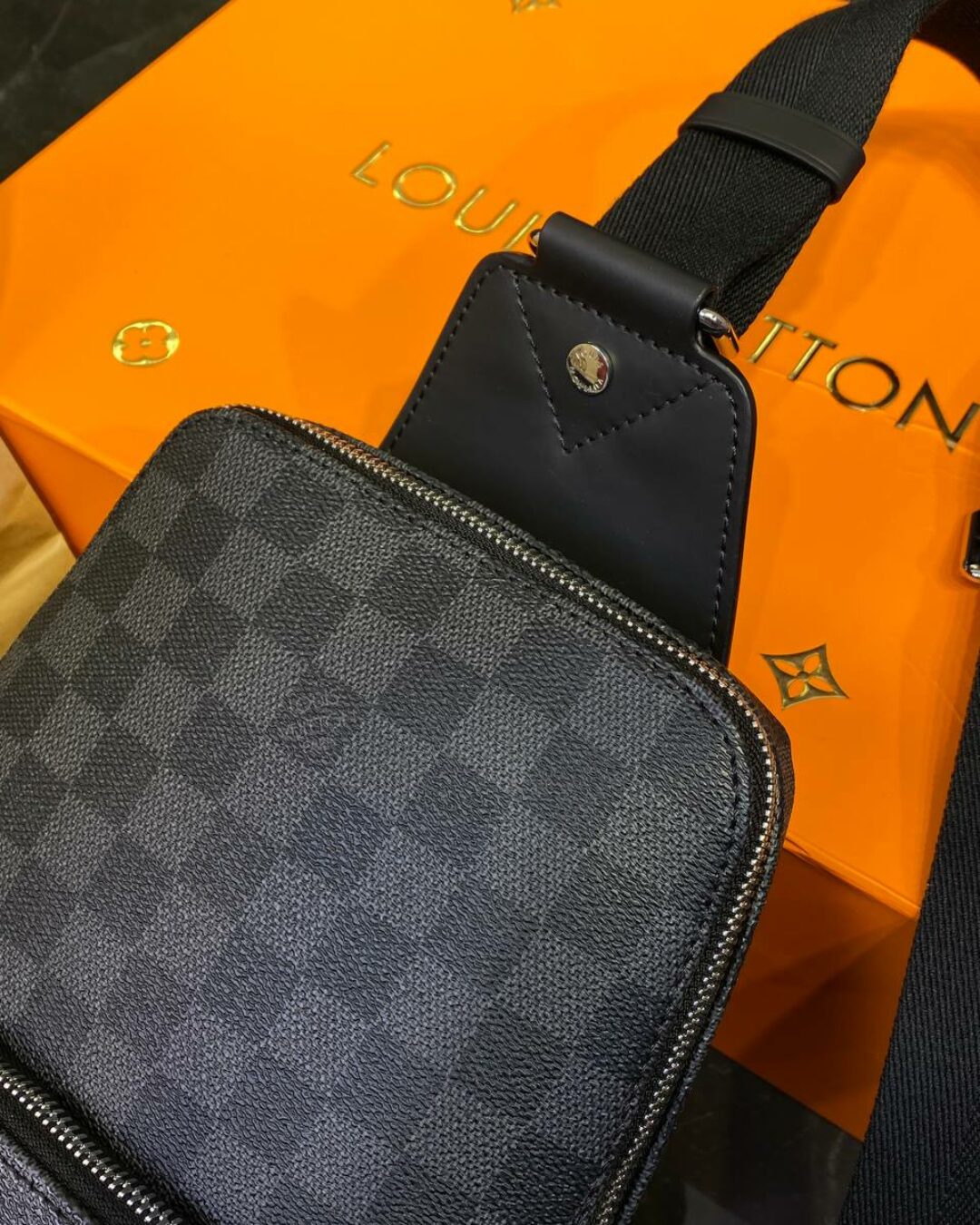 Сумка Louis Vuitton Avenue