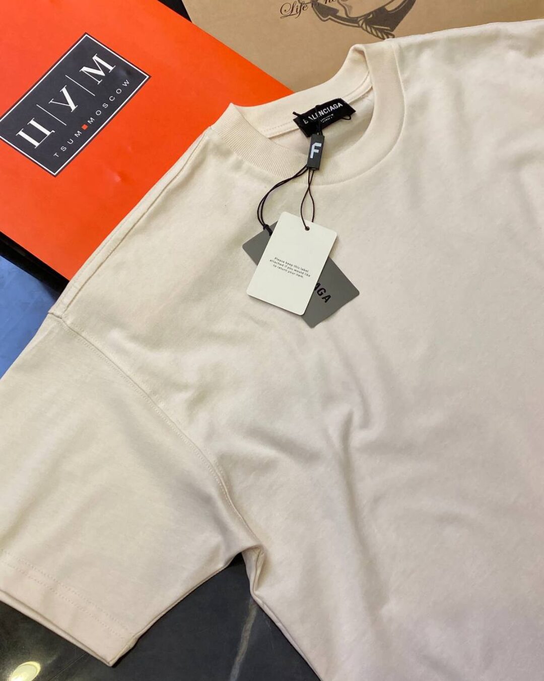 Футболка Balenciaga — фото 2
