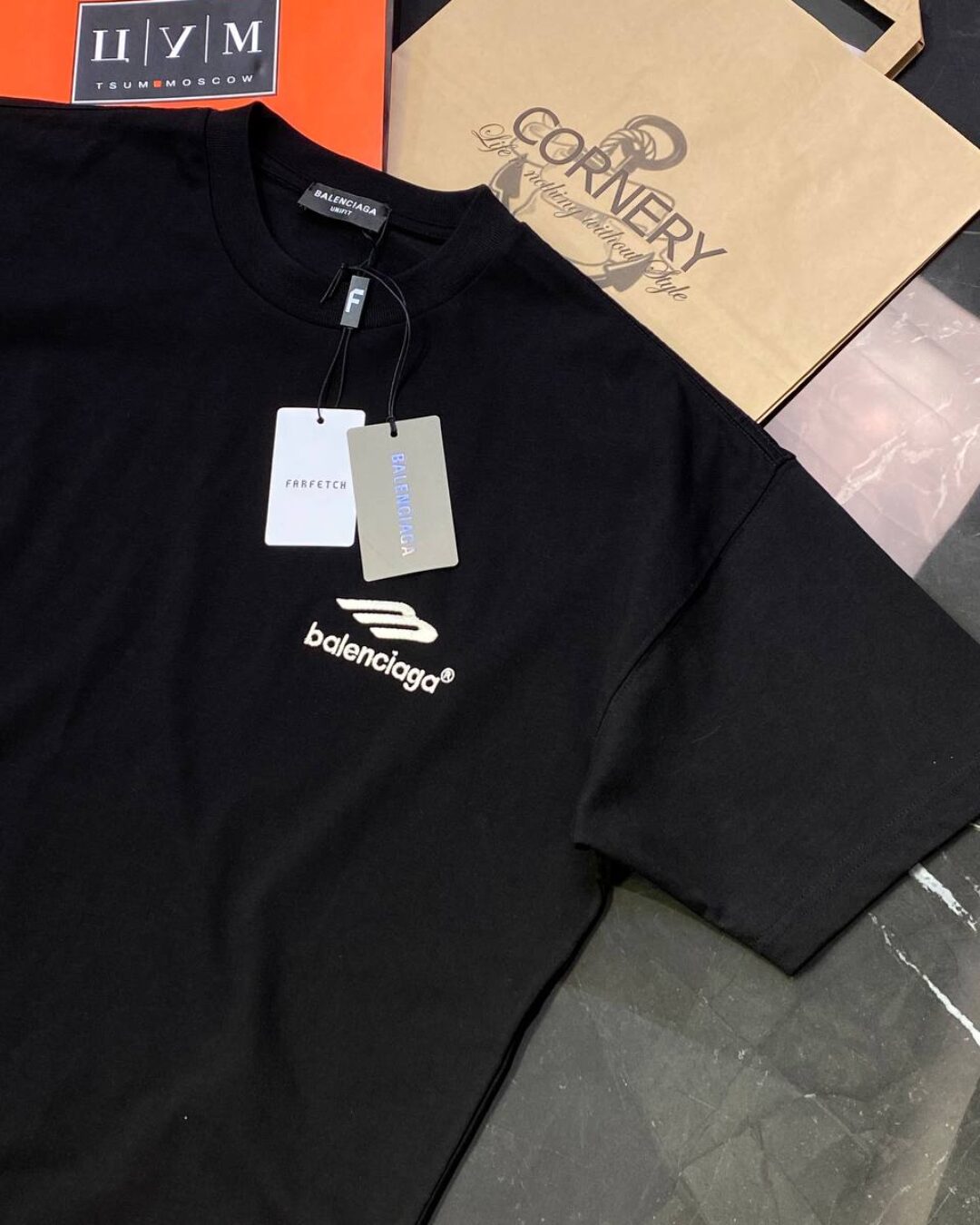 Футболка Balenciaga — фото 6
