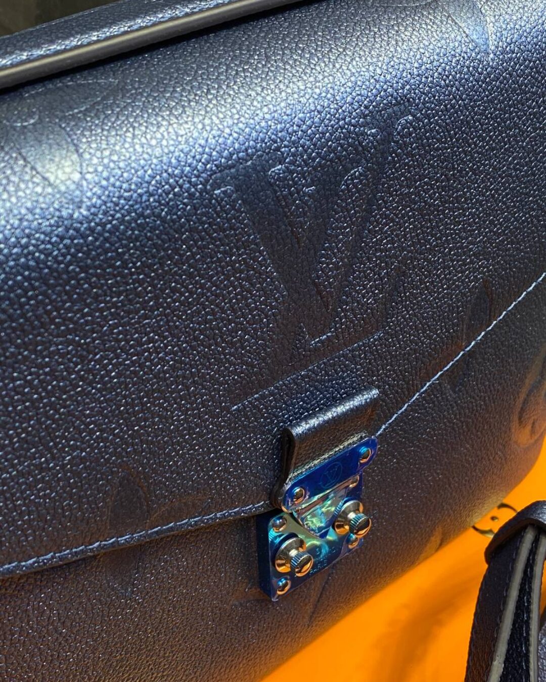 Сумка Louis Vuitton Pochette