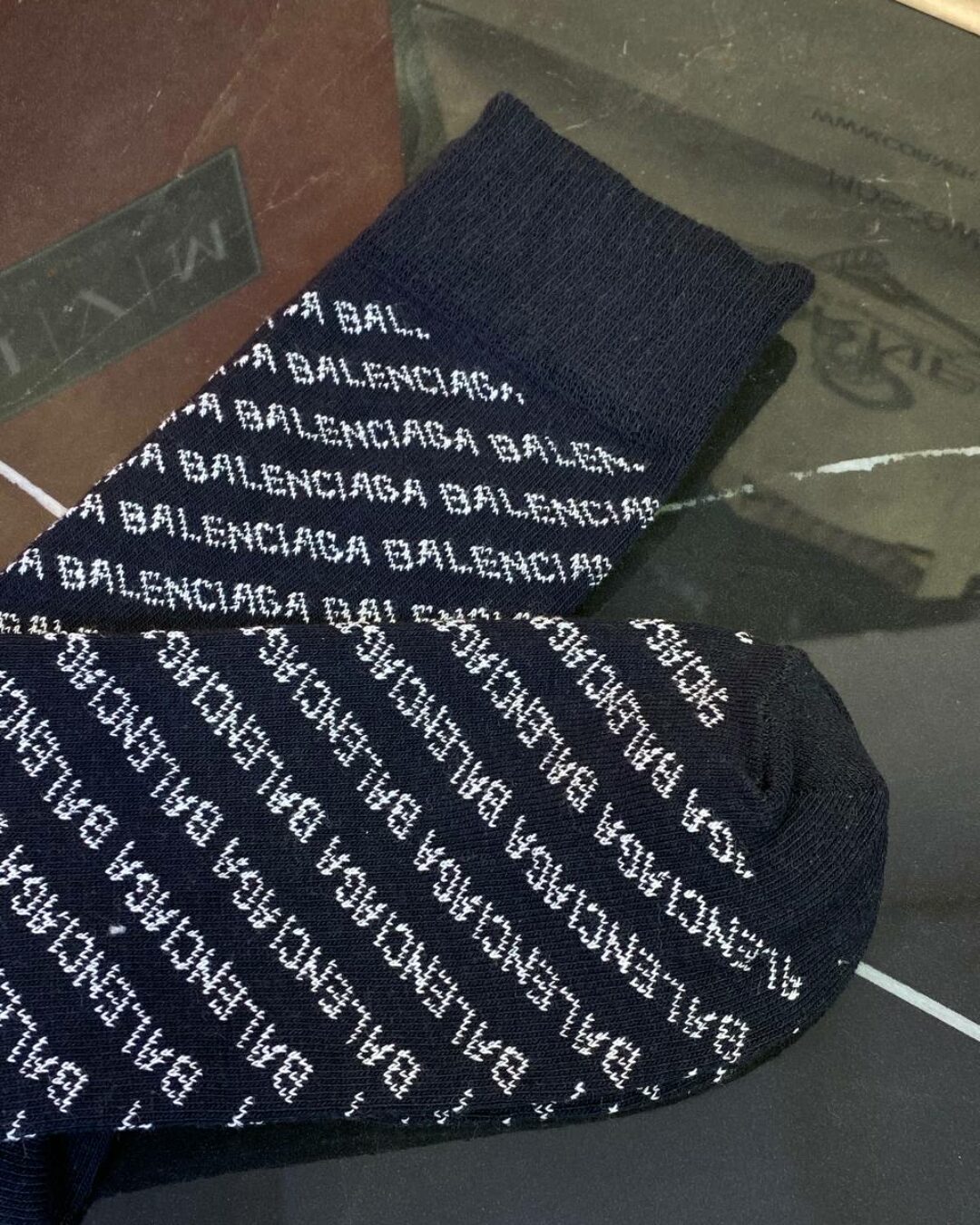 Носки Balenciaga