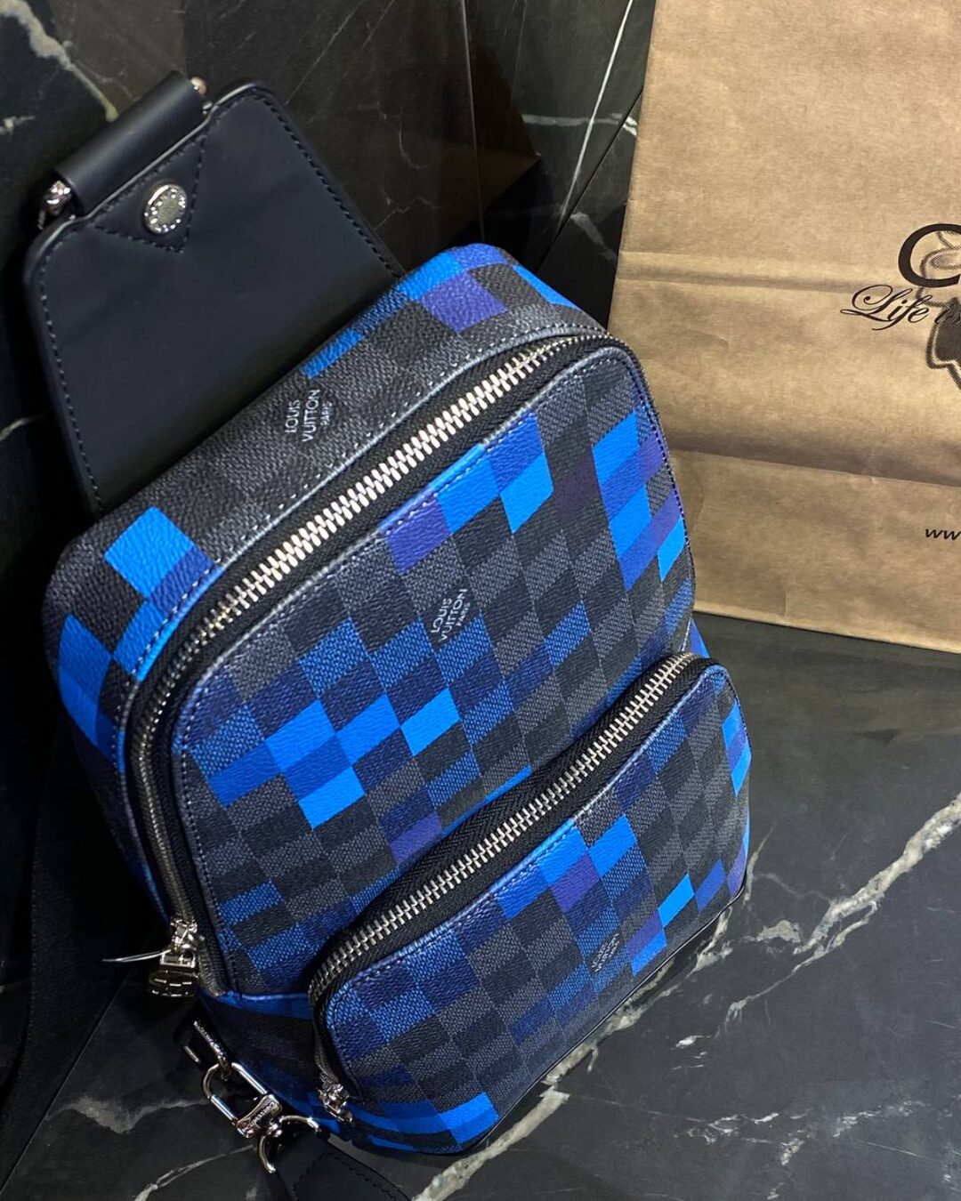 Сумка Louis Vuitton Avenue