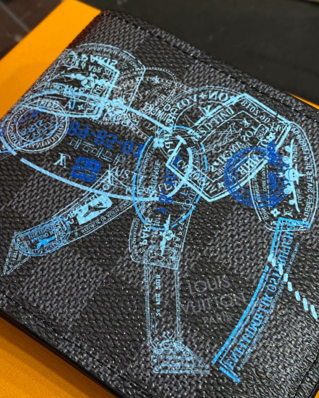 Кошелёк Louis Vuitton