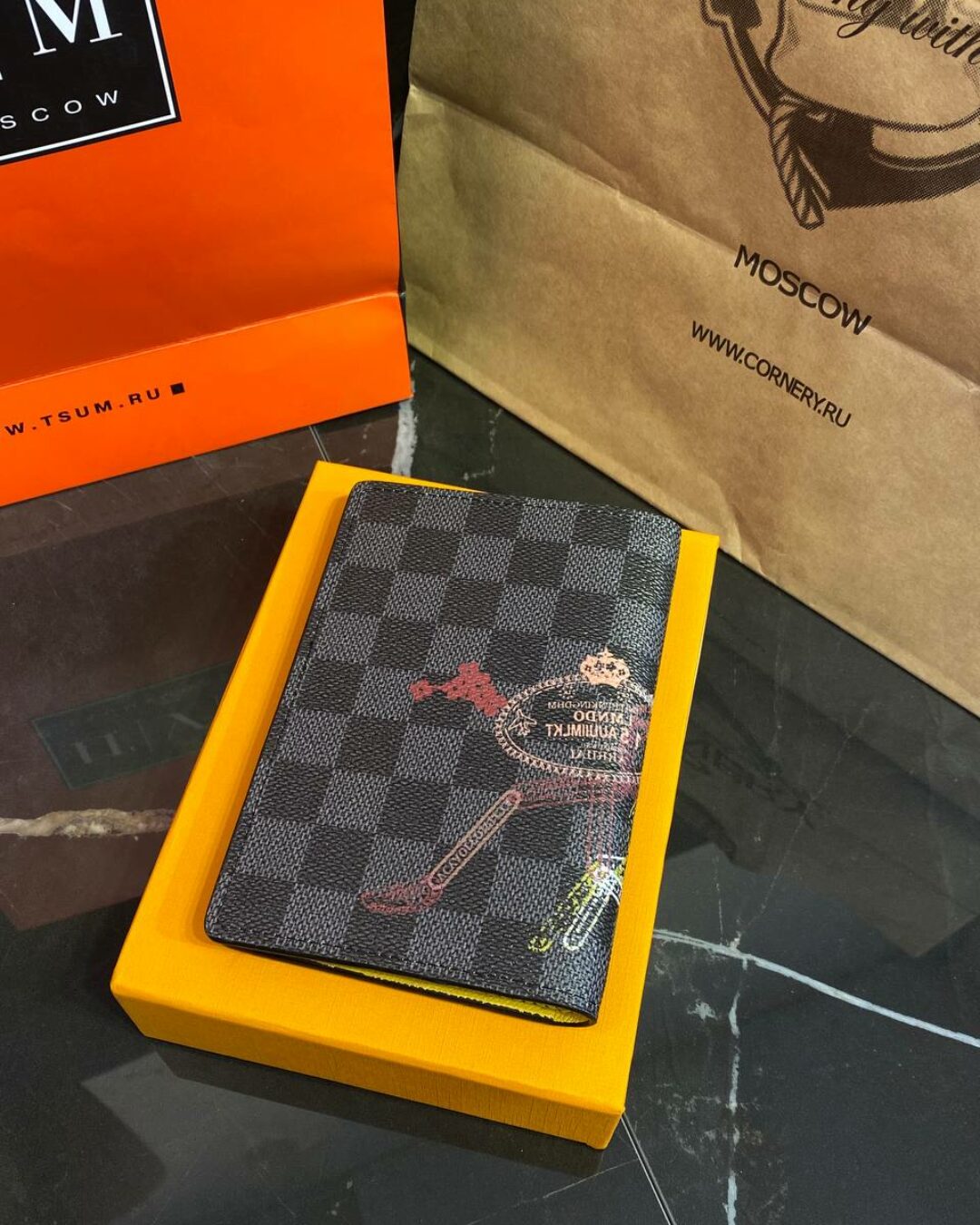 Обложка для паспорта Louis Vuitton