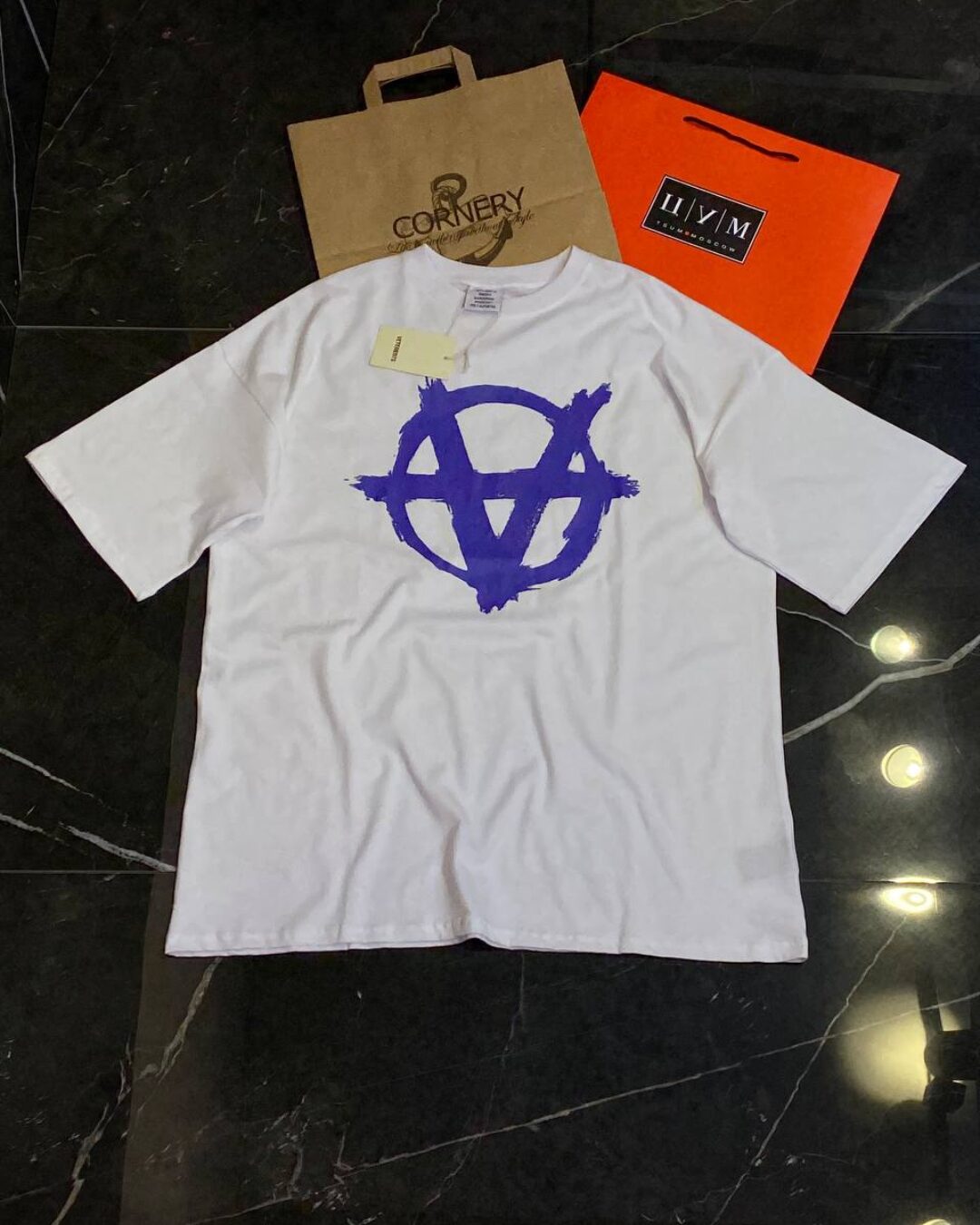 Футболка Vetements Anarchy