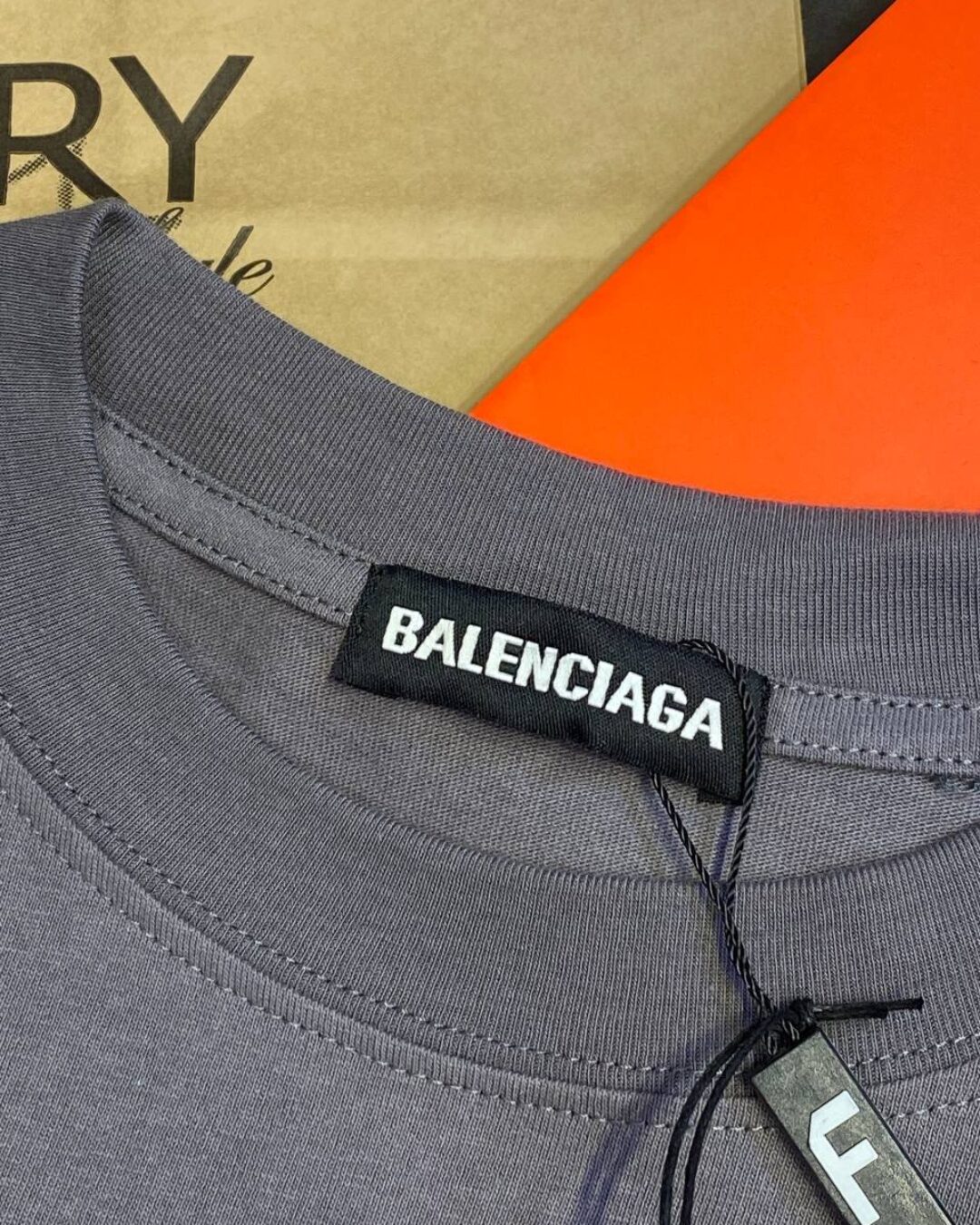 Футболка Balenciaga — фото 4