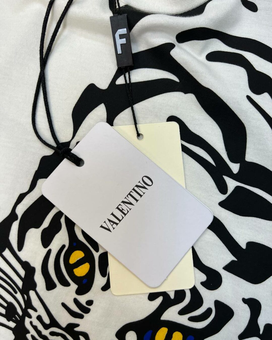 Футболка Valentino