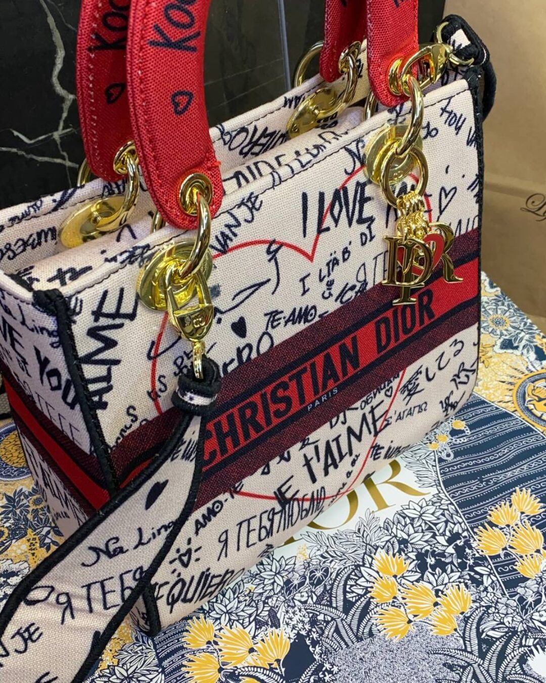 Сумка Dior Lady D-Lite