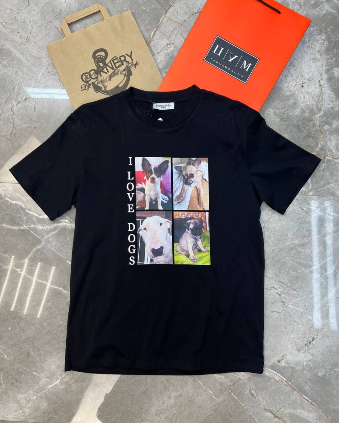 Футболка Balenciaga