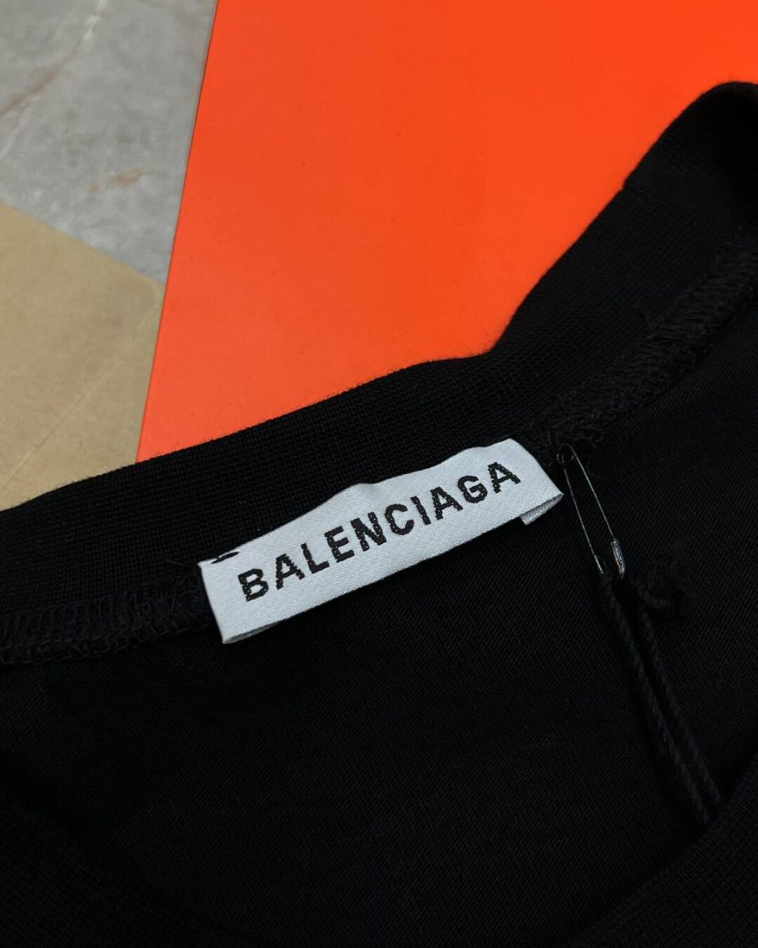 Футболка Balenciaga — фото 8
