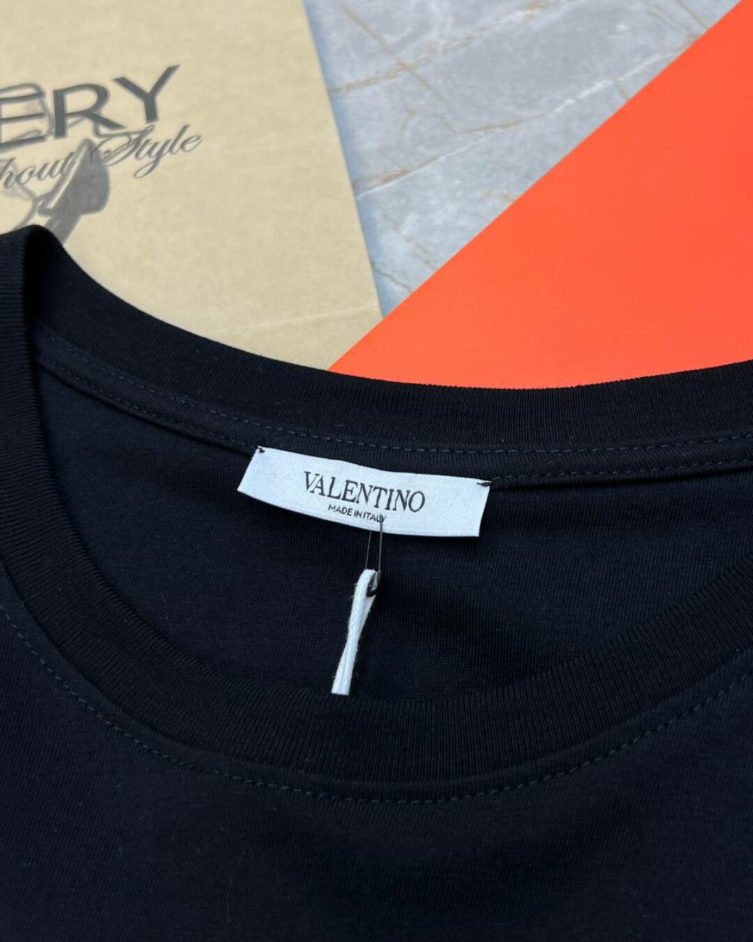 Футболка Valentino