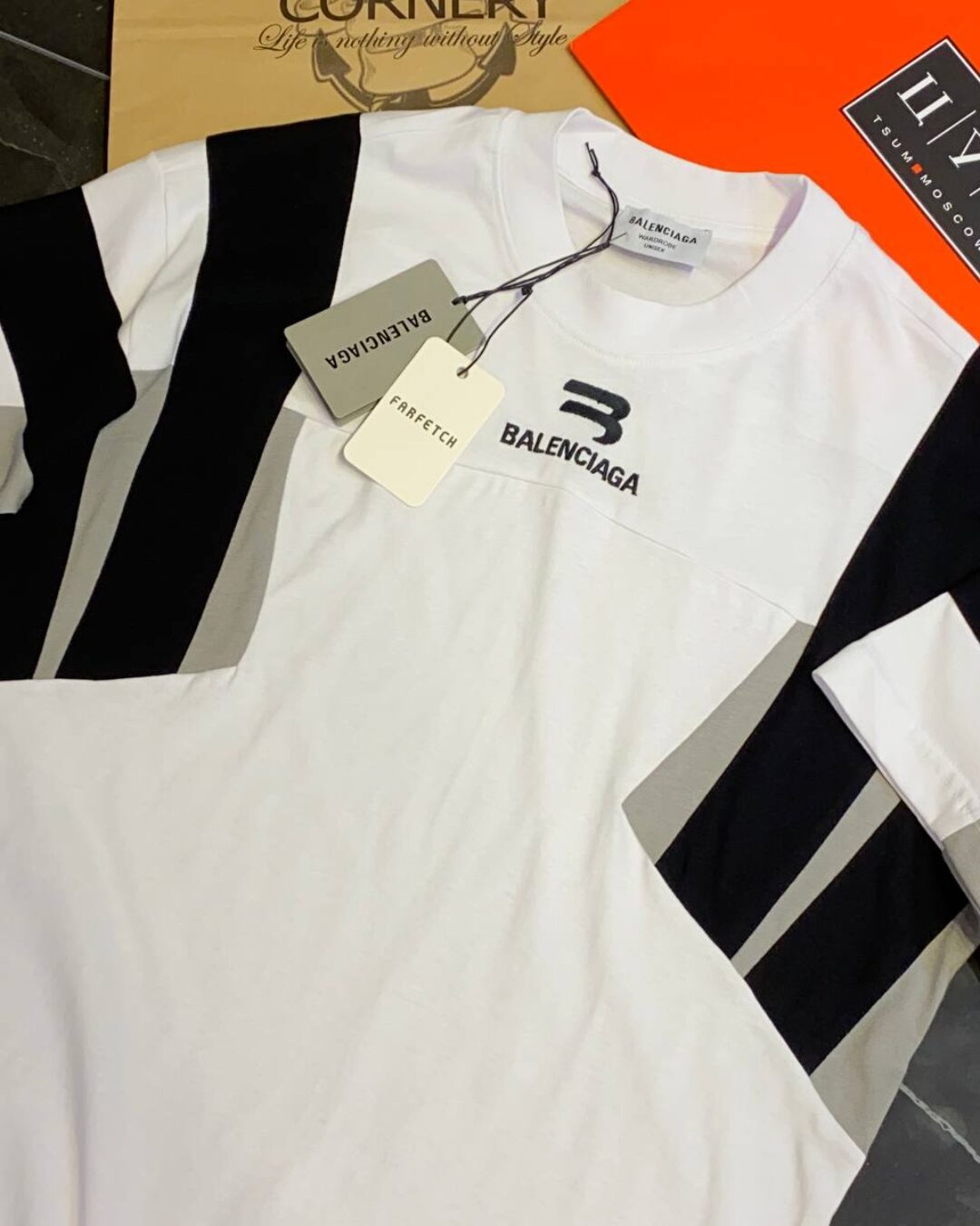 Футболка Balenciaga — фото 6