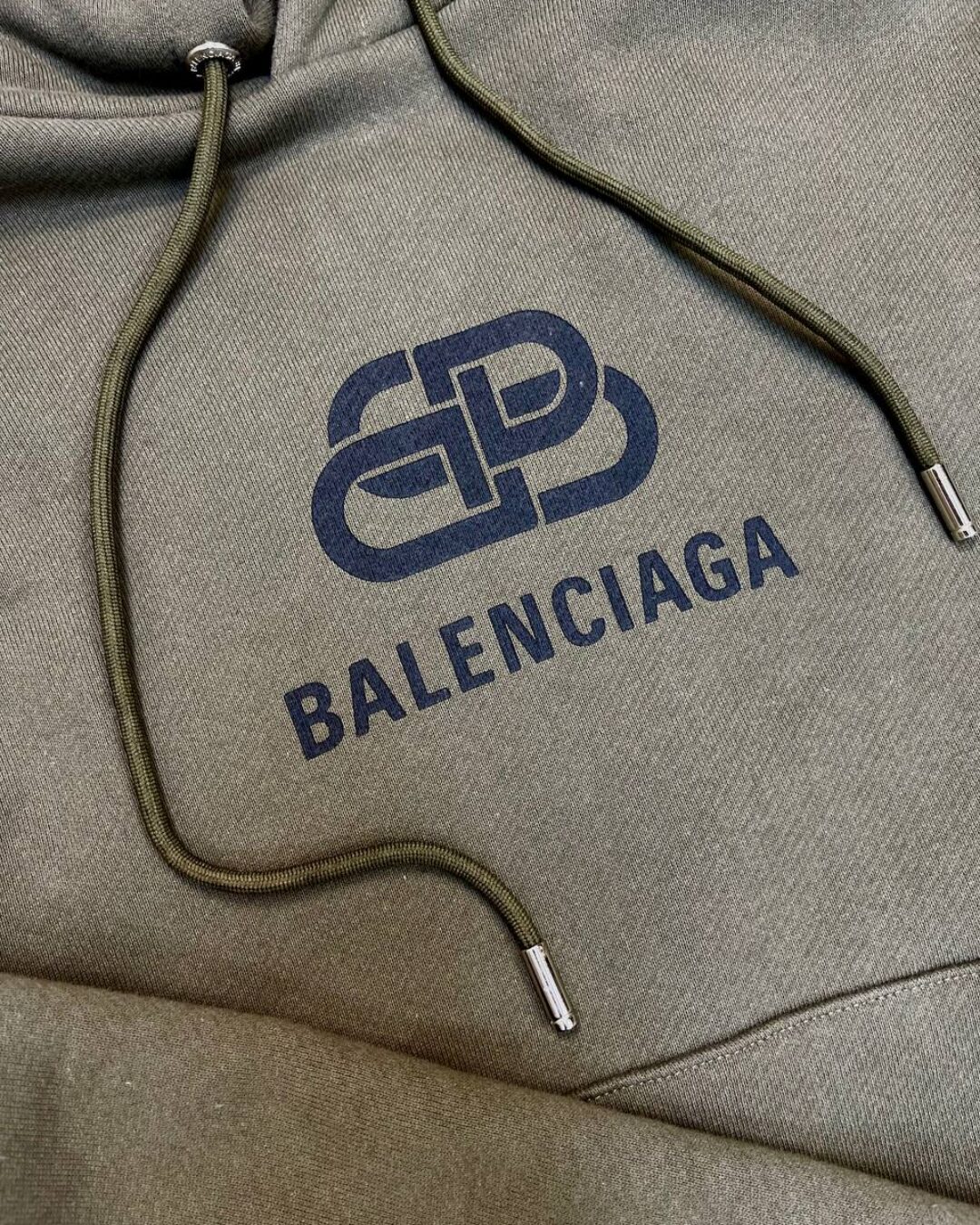 Худи Balenciaga — фото 4
