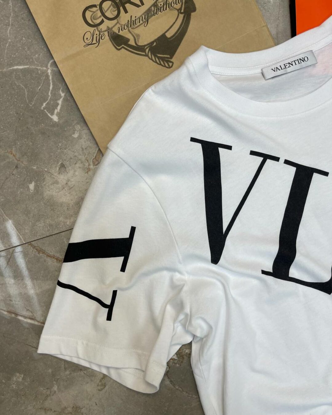 Футболка Valentino