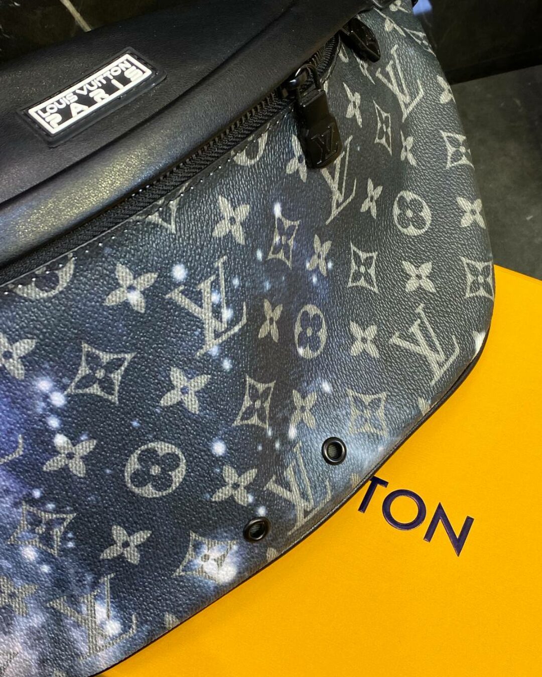 Сумка Louis Vuitton Campus