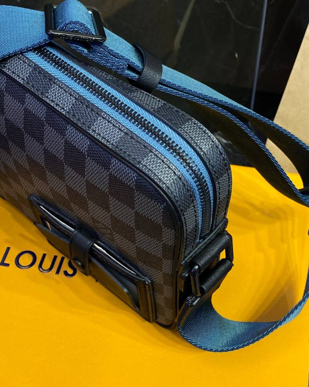 Сумка Louis Vuitton Alpha Damier Graphite