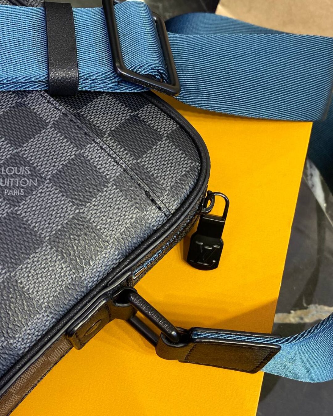 Сумка Louis Vuitton Alpha Damier Graphite