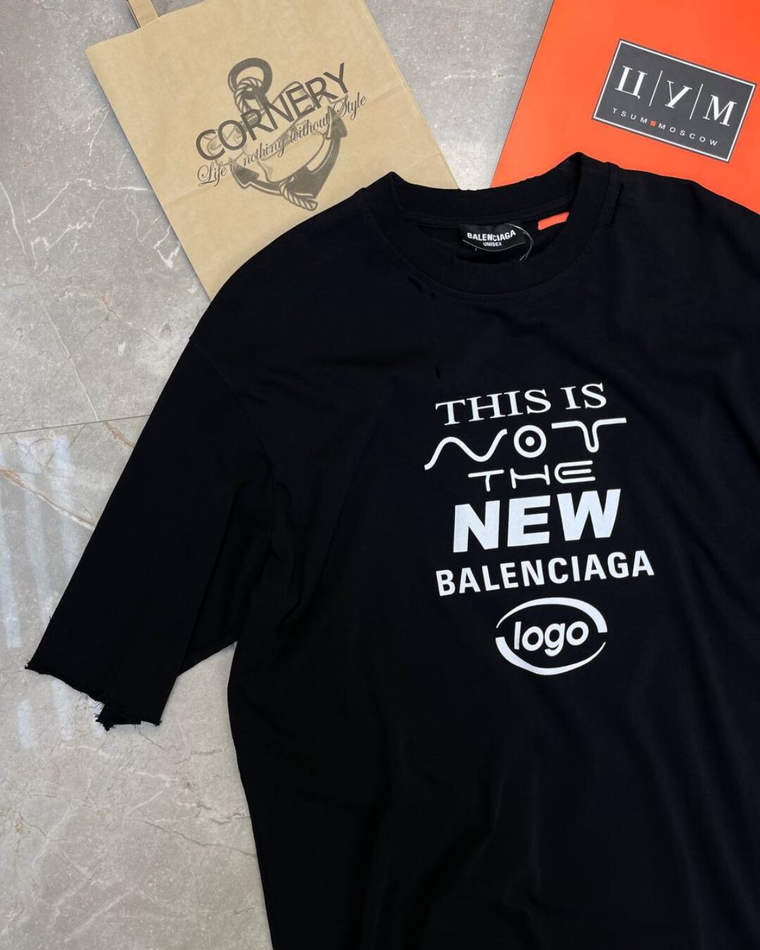 Футболка Balenciaga — фото 4
