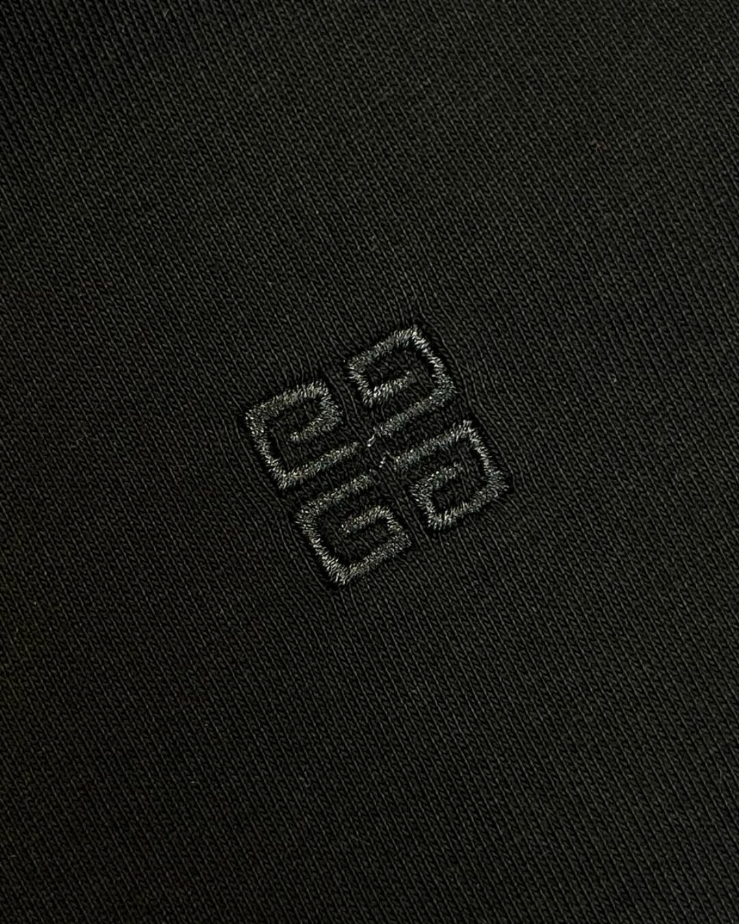Футболка Givenchy
