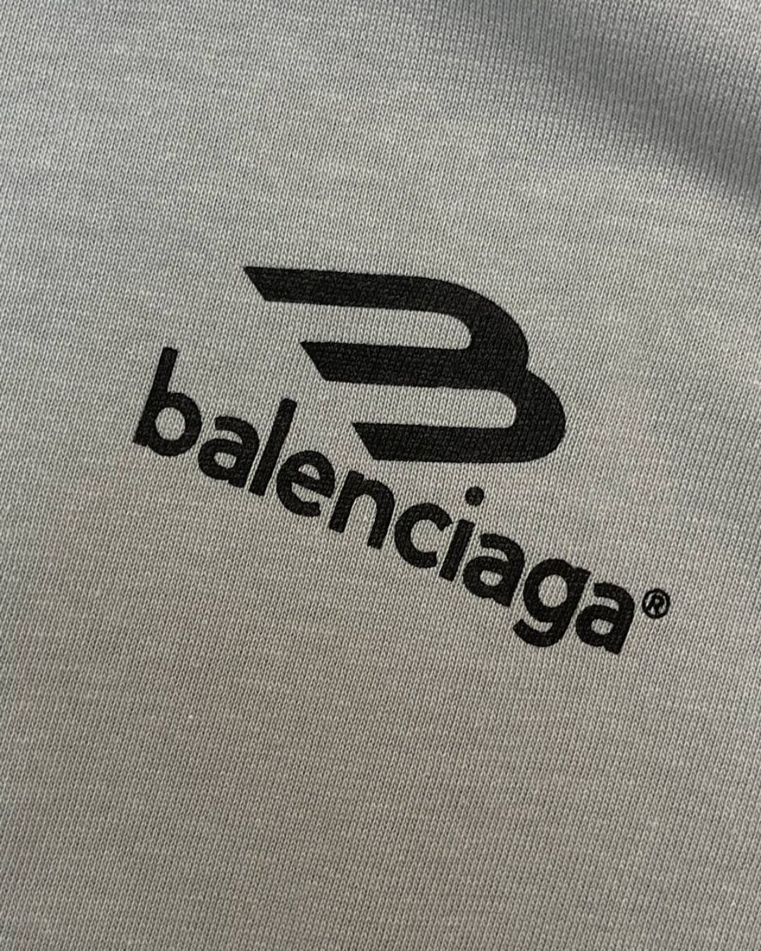 Футболка Balenciaga — фото 7